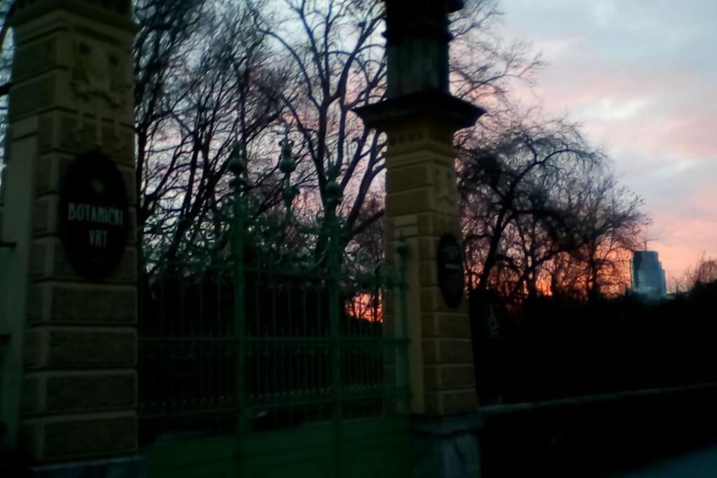 Zagreb Botanical Garden Budget Apartment מראה חיצוני תמונה