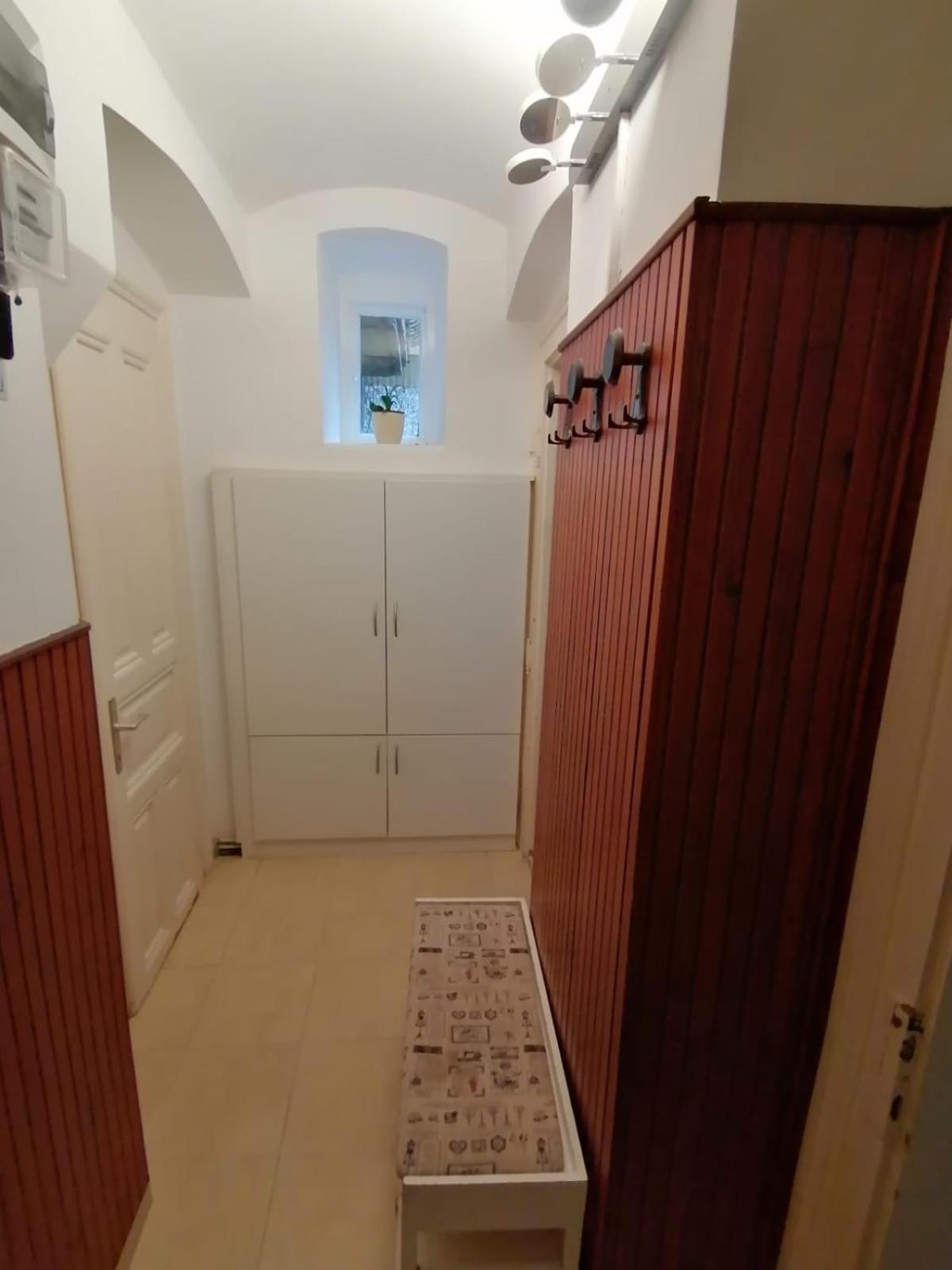 Zagreb Botanical Garden Budget Apartment מראה חיצוני תמונה
